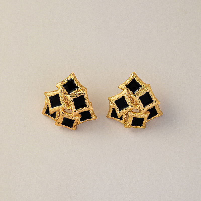 合金耳饰 百搭轻奢气质阿媚工厂直销耳钉潮流精美饰品精致黑色A1