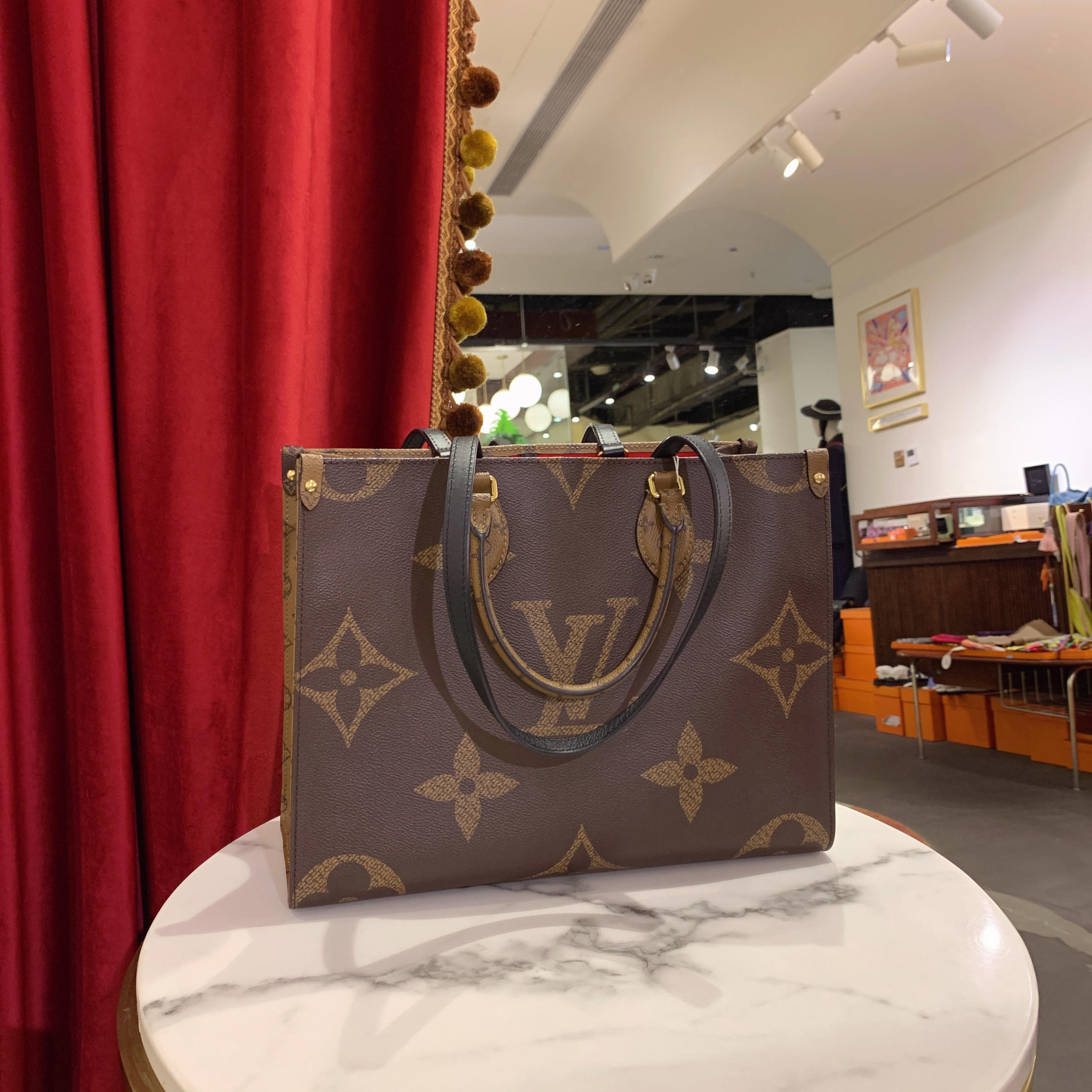 95新 LouisVuitton/路易威登 onthego中号老花单肩包82169415