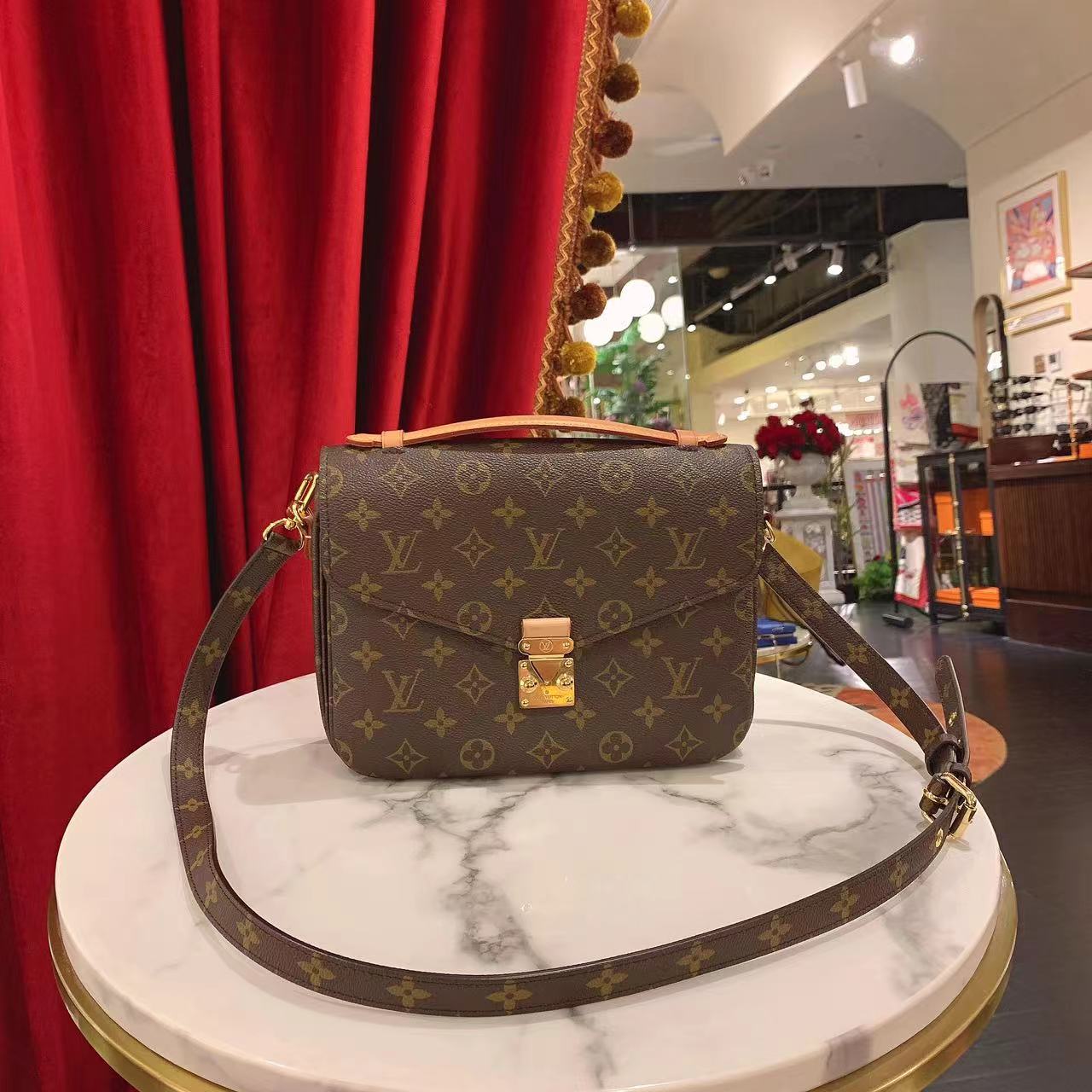 95新 LouisVuitton/路易威登 GGS路易威登邮差老单肩包/97934709