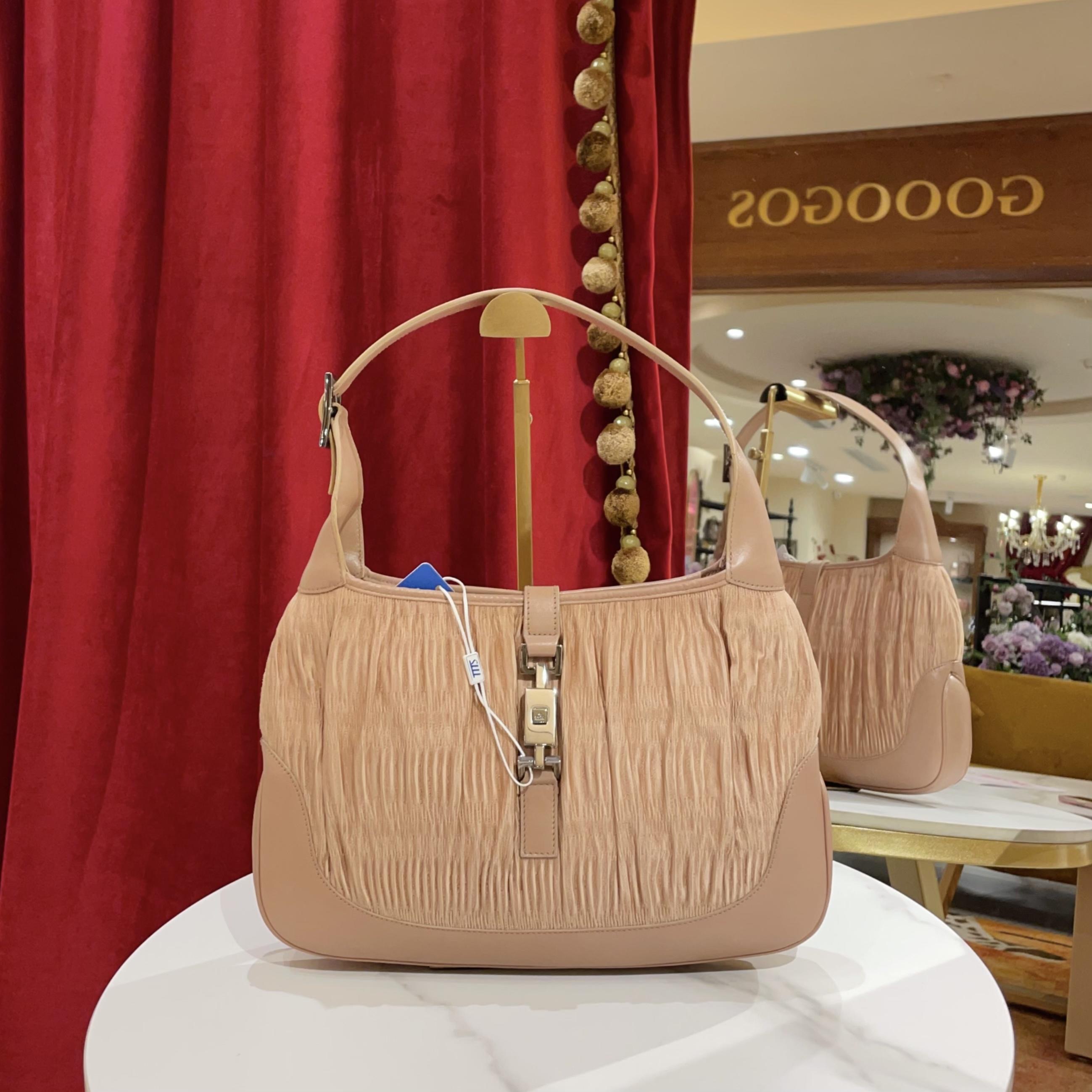 95新 GUCCI/古驰 GGS古驰Jackie1961粉色亮银扣褶皱丝绒52242998