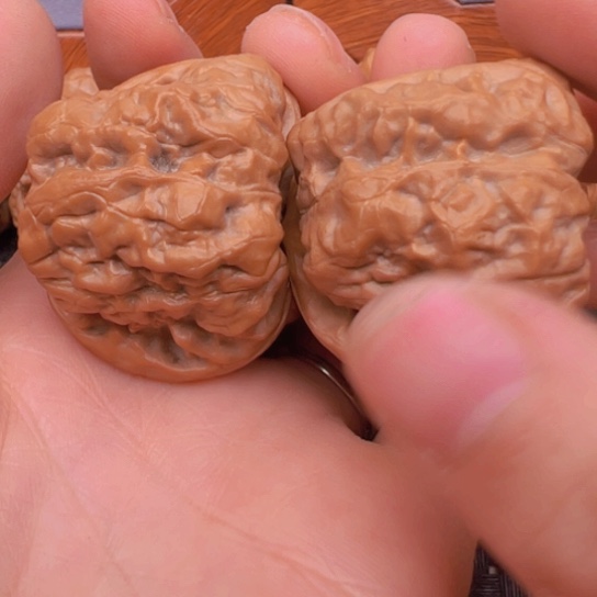 文玩核桃把件D*边41左右