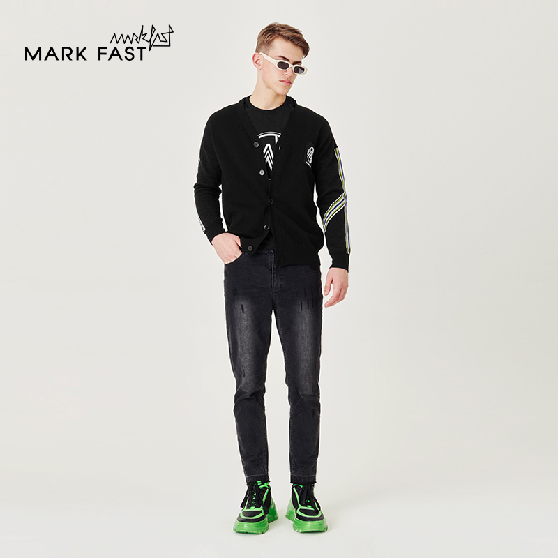 MARKFAST设计师品牌黑色徽标织带V领针织开衫男秋M1CFM08620
