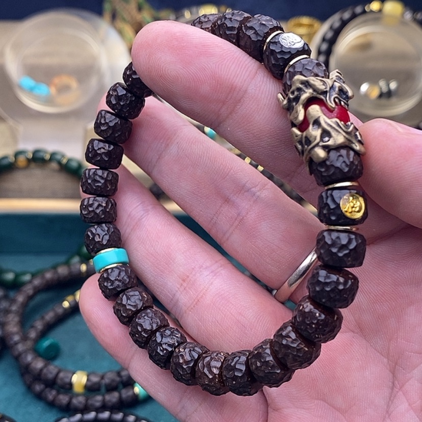 【闪购商品】椰蒂吊坠