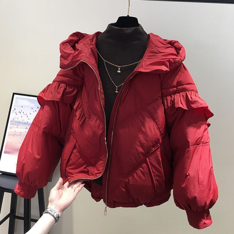 雪中飞欧货冬装2023新款连帽荷叶边服女时尚洋气减龄保暖外套