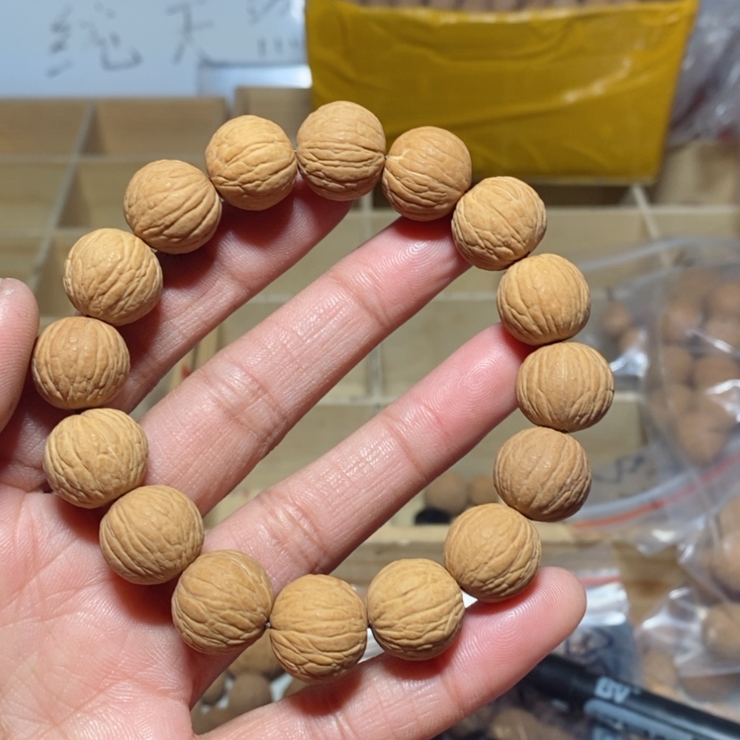 【闪购商品】猴头核桃吊坠@***ル凤羽150尺寸一串