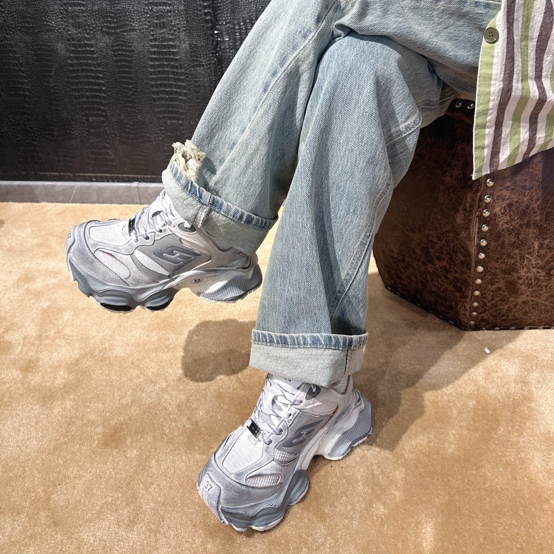 爱的睿网红时尚透气老爹鞋2139