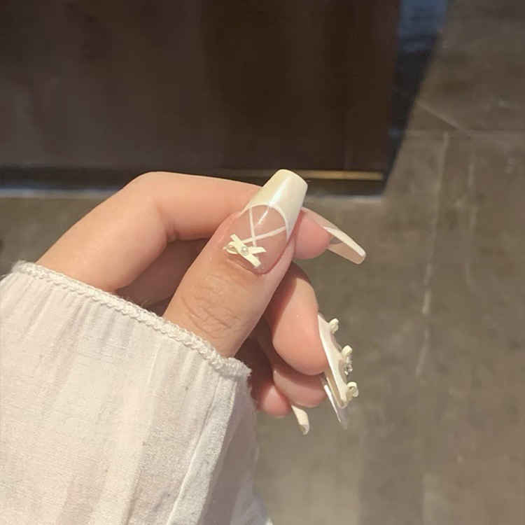 芭蕾少女穿戴甲纯欲风穿戴美甲显白超美蝴蝶可拆卸指甲甲片美甲
