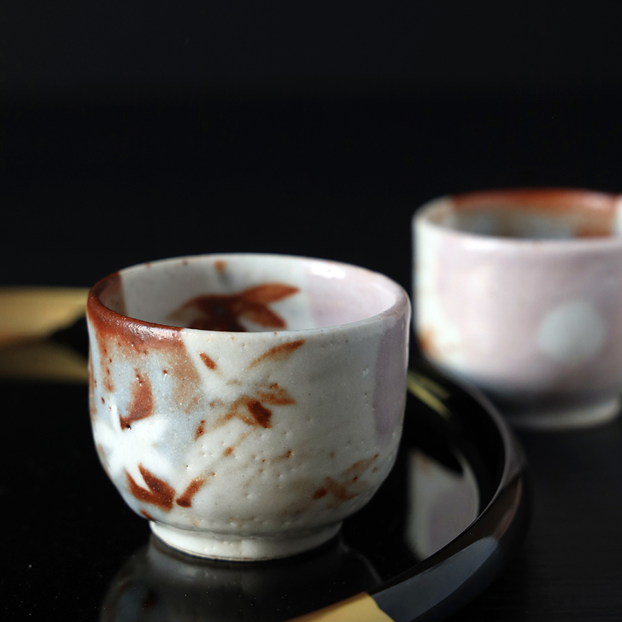 日本进口 美浓烧志野烧陶器小茶杯主人杯 日式料理情侣清酒杯A37