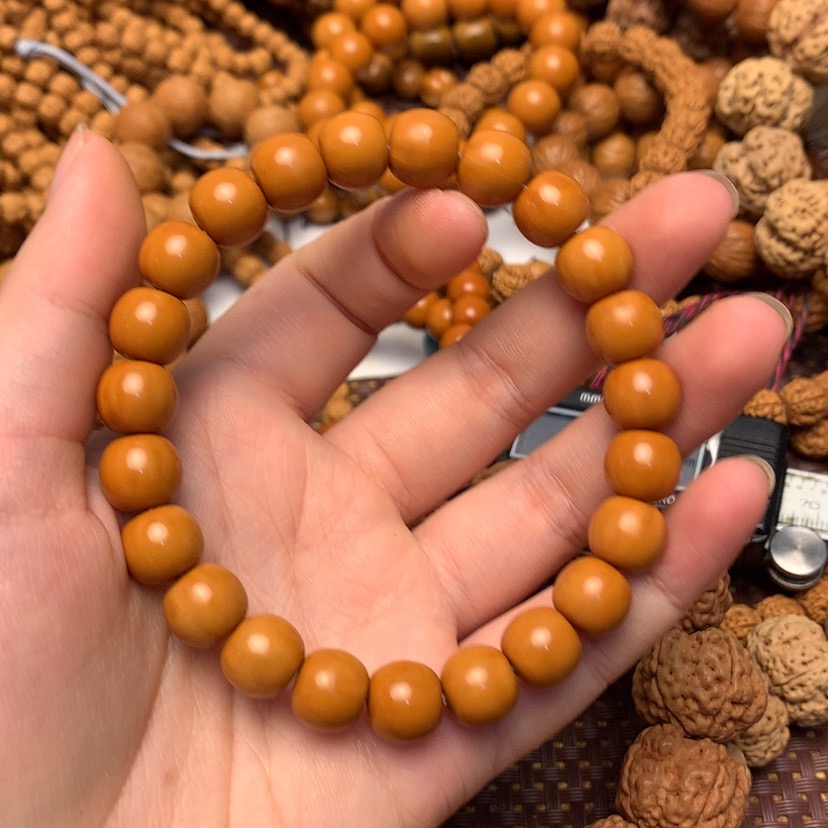 （微返油黑点）老型极限弧10mm左右猴头核桃手串光珠