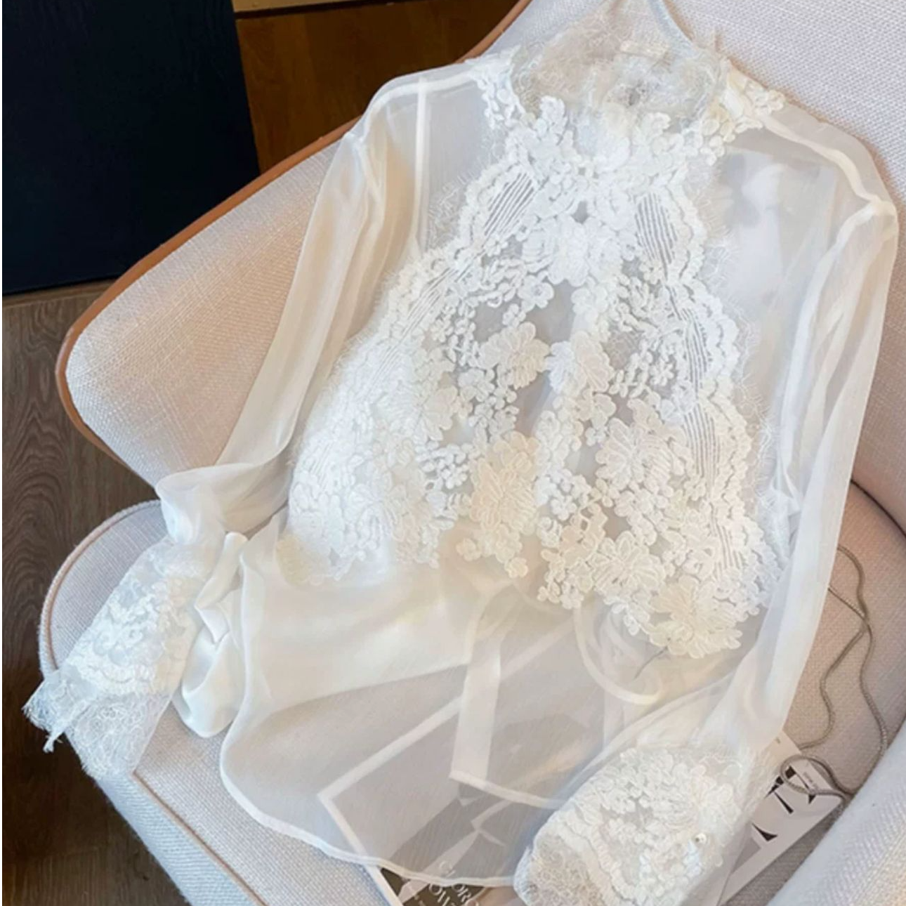 新款2369法式打底时尚小众百搭蕾丝洋气宽松气质衬衫上衣