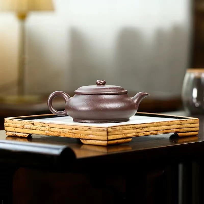 宜兴紫砂紫茄泥小品光器明炉壶