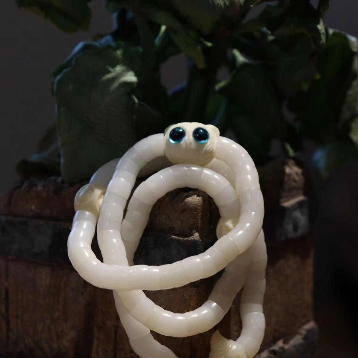 原生态菩提根猪大肠象牙果雕刻猫头搭配款藏式斜切扇面猪大肠108