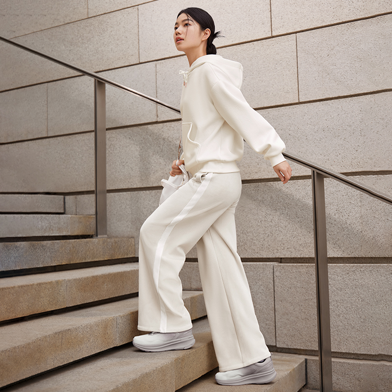 安踏加绒连帽卫衣女冬季新款简约套头帽衫休闲长袖162447721S/N