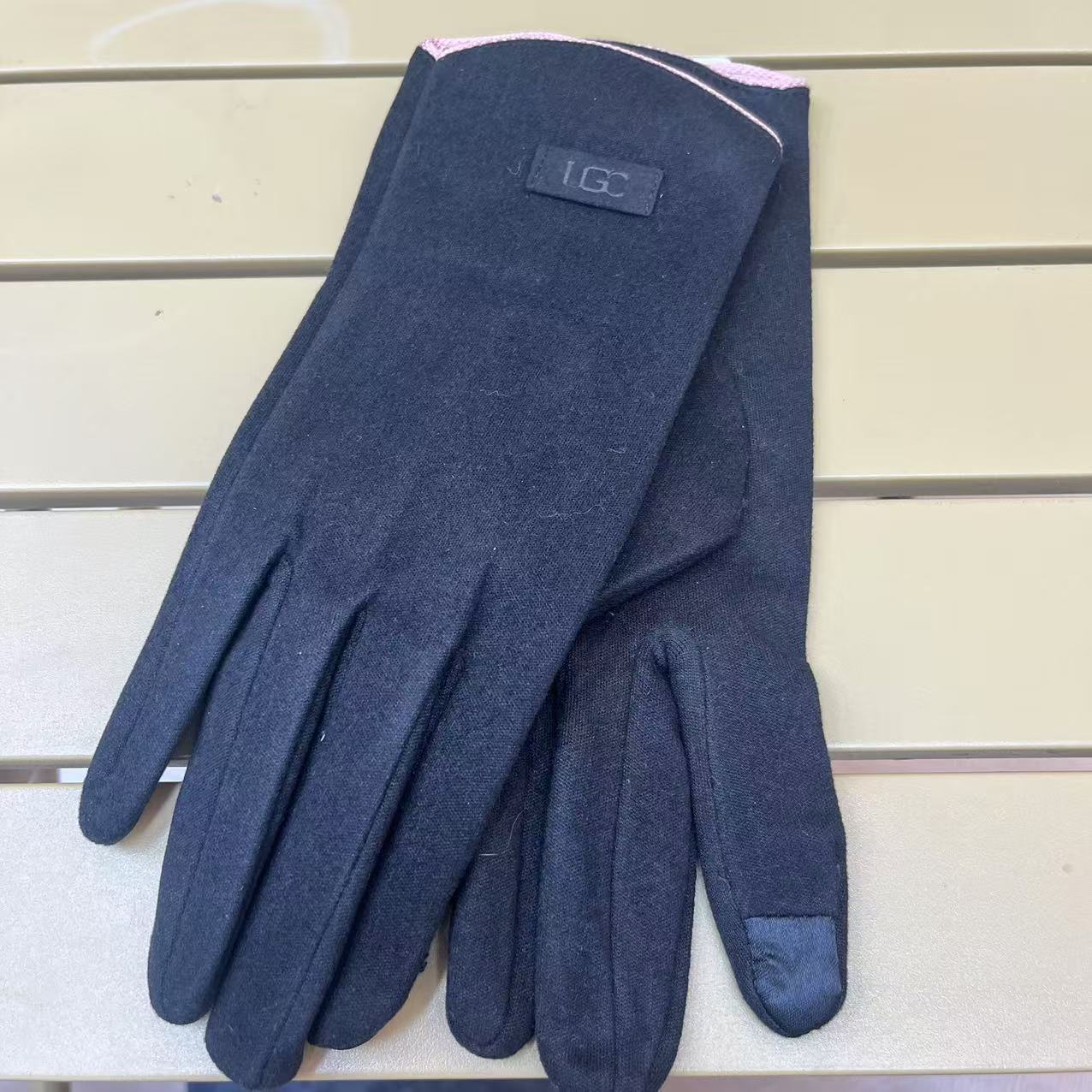 尾单高品质可触屏超柔加绒男女手套