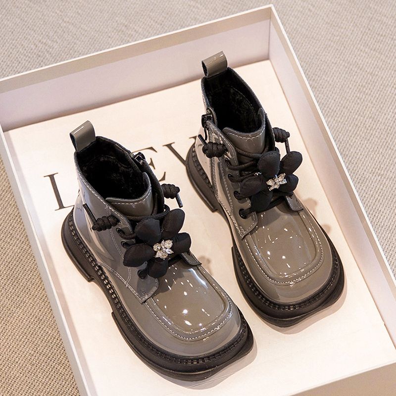 女童鞋秋冬2023新款马丁靴儿童靴子短靴单靴小女孩春秋款洋气皮靴