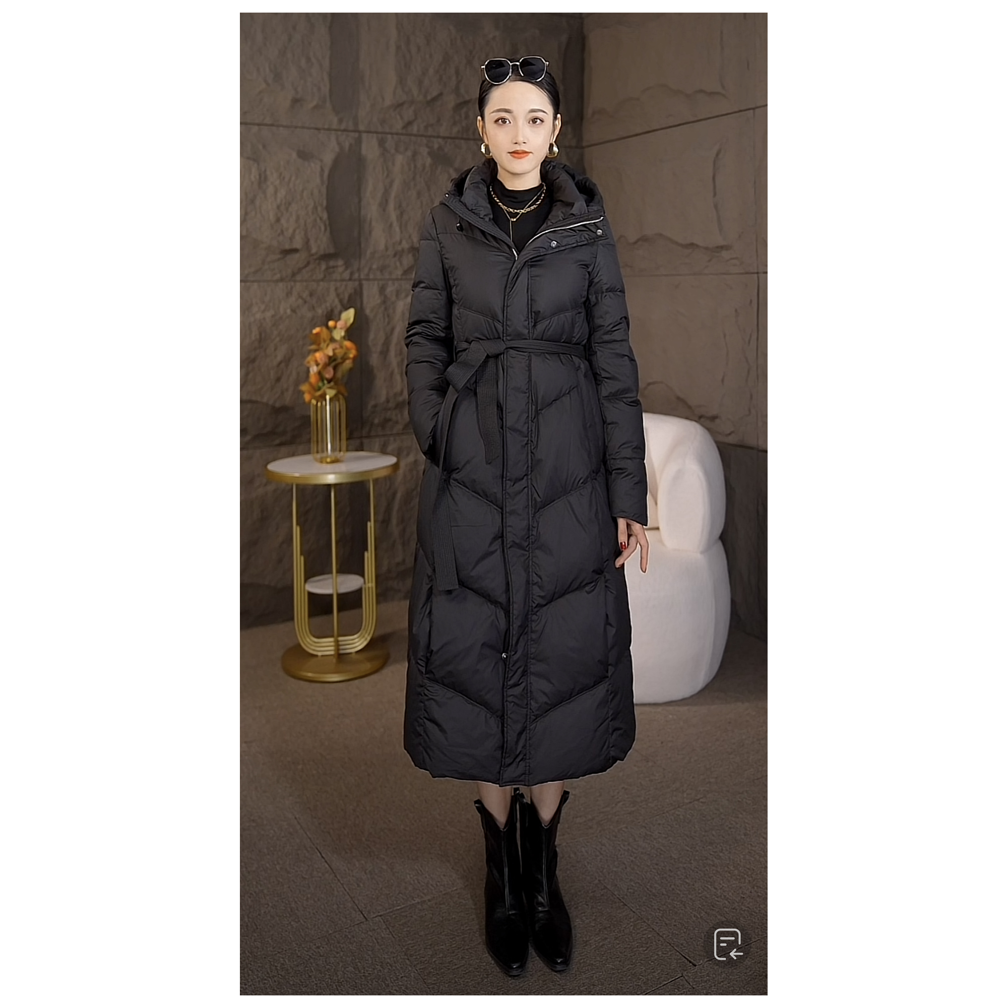 2024新款冬款鹅绒服保暖休闲百搭高充绒量大气腰带设计师外套