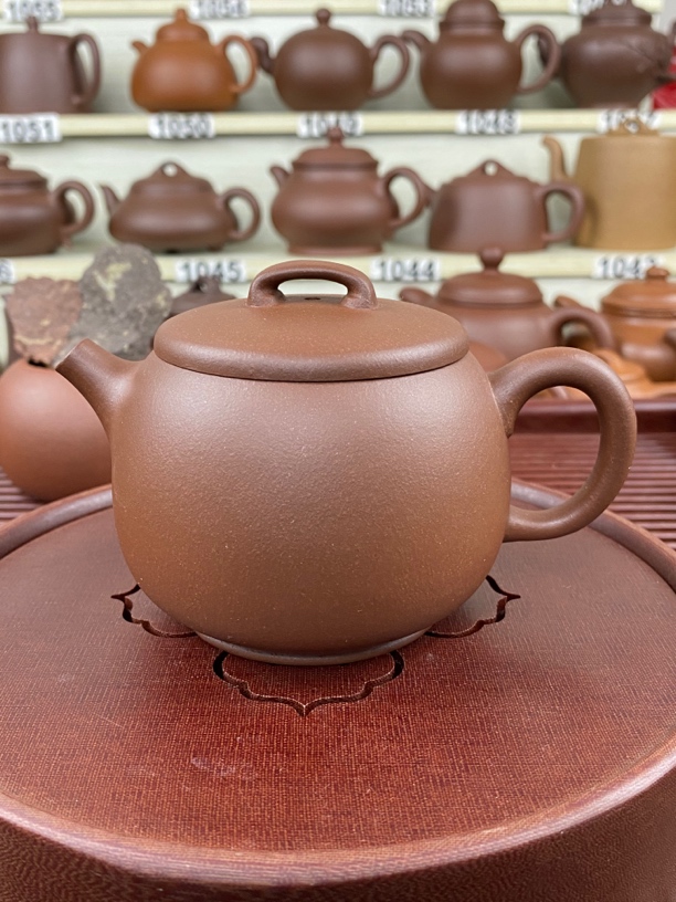 暮鼓、黄龙山红皮龙（野山红泥）、容量220cc、传统半手工制作。