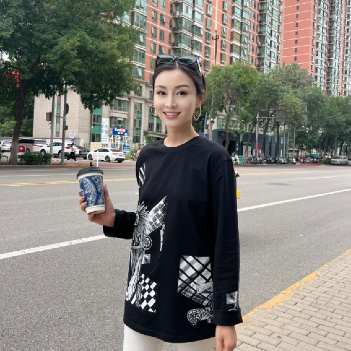 【北京阿玛施】  薄款卫衣宽松时尚休闲女装秋长袖百搭圆领5300890