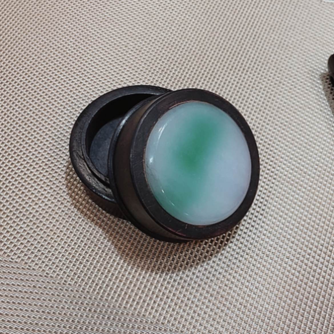 【闪购商品】红贵宝溜**遛