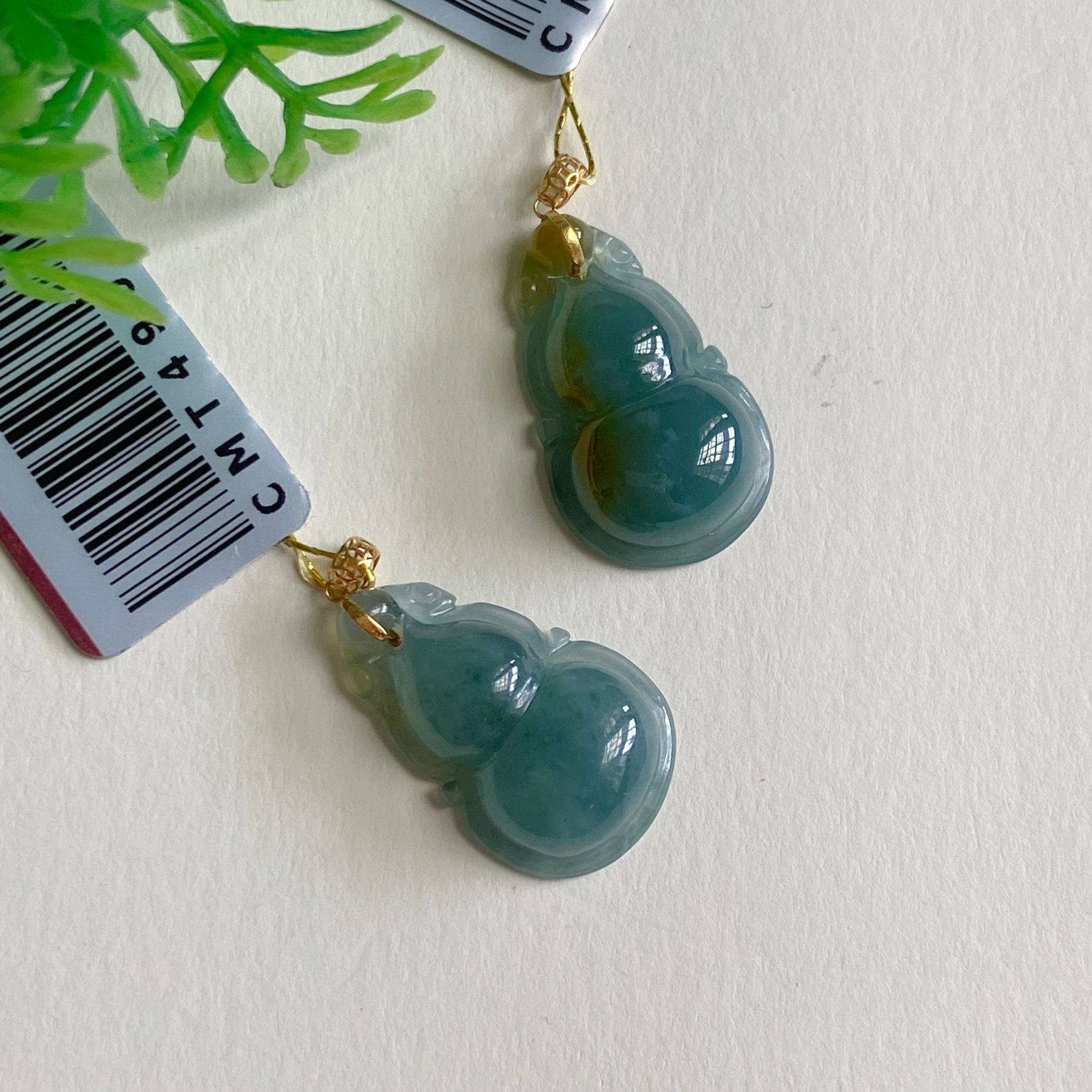 葫芦吊坠 18k金镶嵌 天然翡翠精致满色款 多样性发其一@@CMT490-1