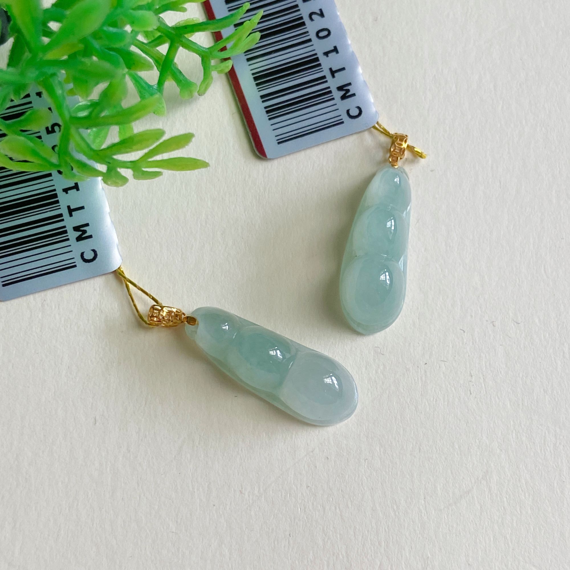 福豆吊坠18k金镶嵌天然翡翠 多样性发其一@@CMT1025-1