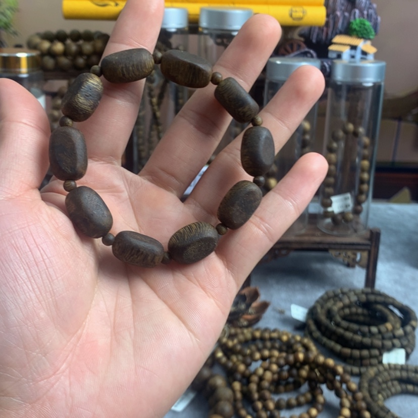 【闪购商品】雕刻木材陈*亿沉香