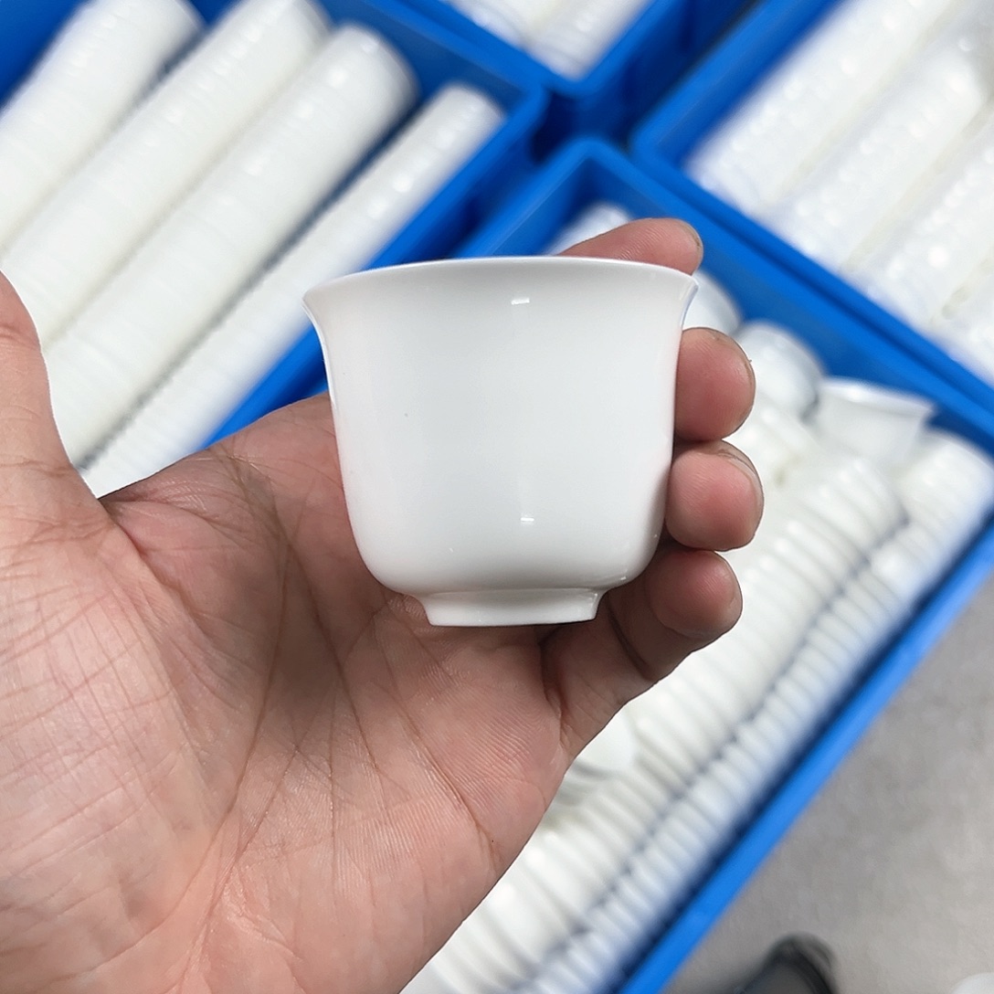 【闪购商品】60ml主人杯骨瓷超薄胎聚香杯