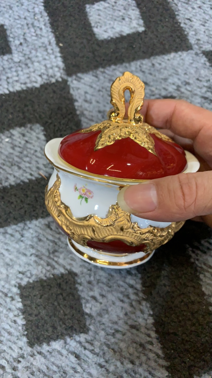 M家宝石红糖罐一个