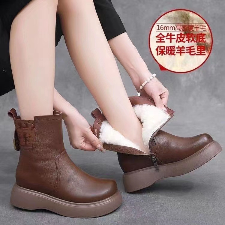 真皮厚底皮毛一体短靴冬新款女靴加绒加厚保暖舒适妈妈棉鞋雪地靴