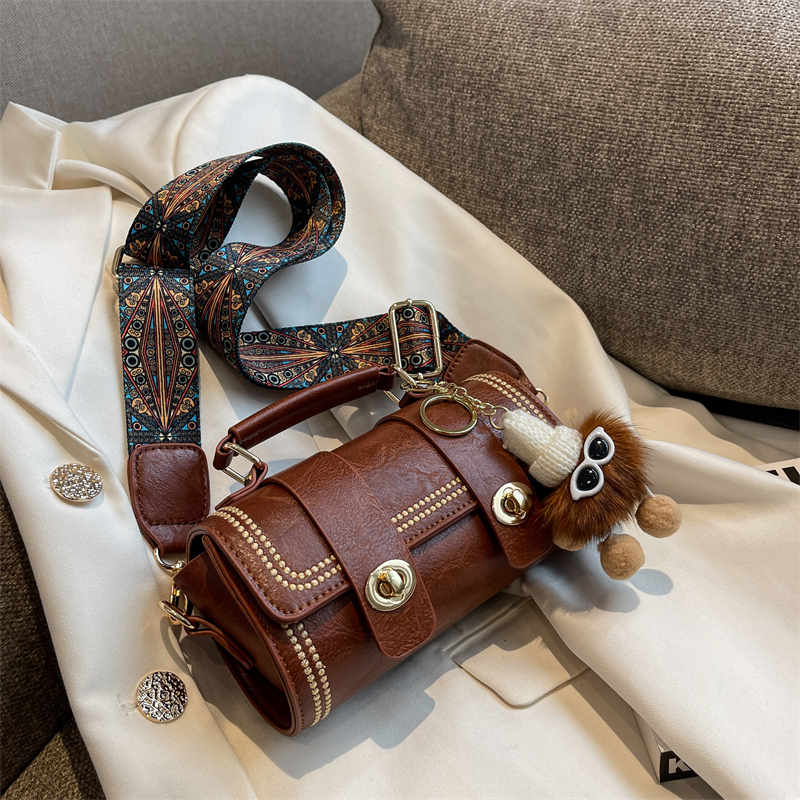 高级感质感洋气斜跨2023新款百搭小众ins时尚手提包#LS8822剑桥包