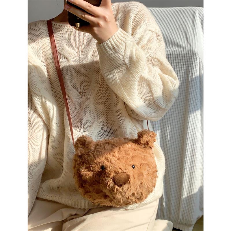 可爱包包女2023新款巴塞罗熊卡通毛绒玩偶包熊头小背包斜挎单肩包