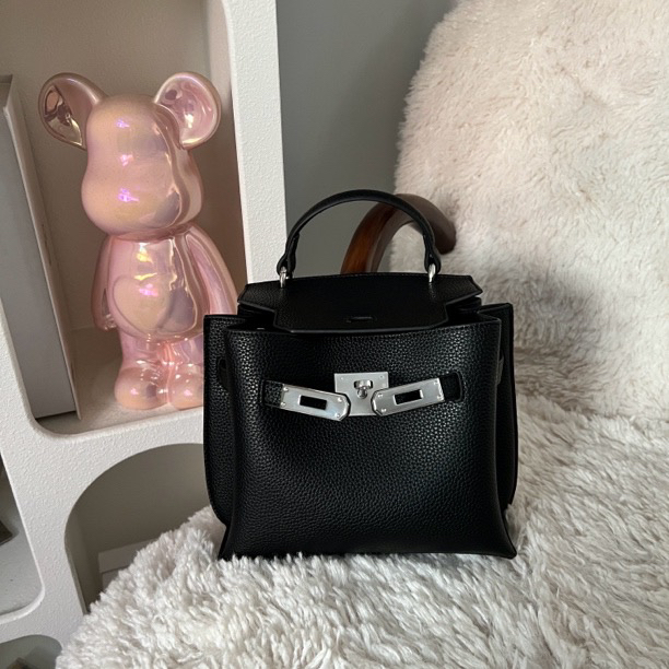 【白白家】小众设计复古高级凯莉包时尚百搭单肩斜挎包