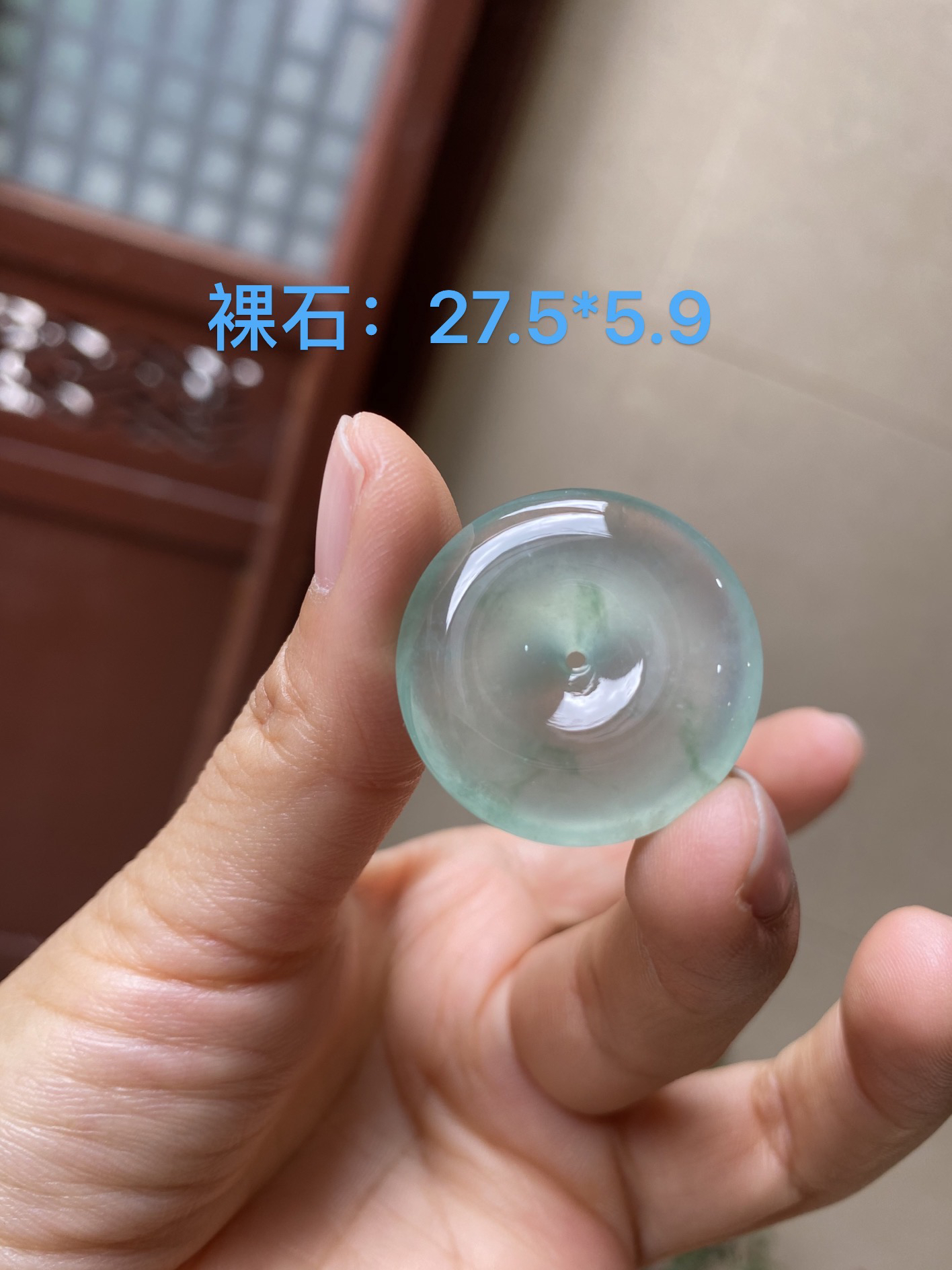 天然缅a，高冰玻璃光飘绿花平安扣，整个淡绿色