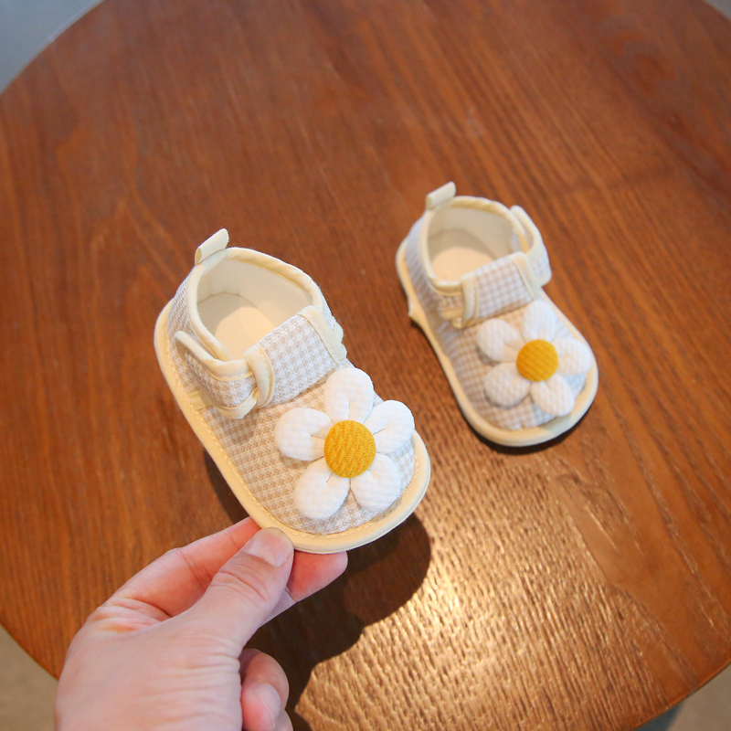 2025秋季婴儿布底鞋6到12个月婴幼儿学步前鞋子1一岁女宝宝公主鞋