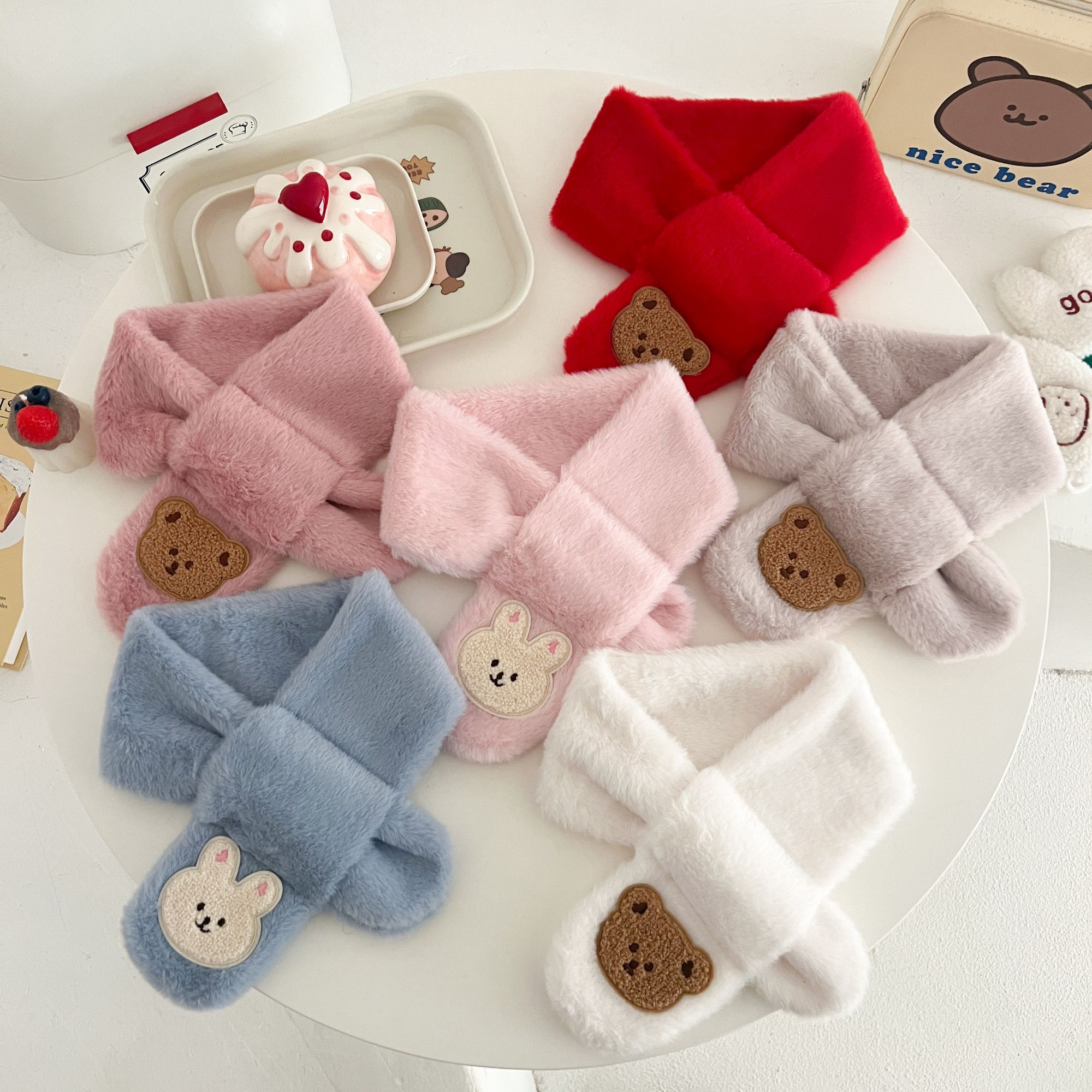 【粉丝浮力】卡通贴布卡通婴儿围巾冬季保暖可爱儿童毛绒围脖秋季