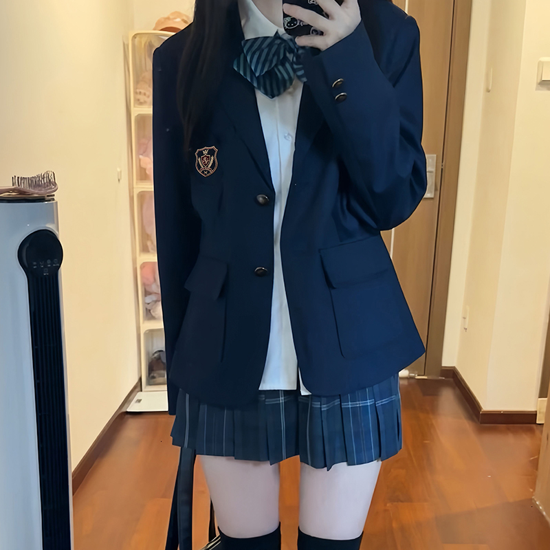 妖言兔兔jk制服学院风女原创西装外套两粒扣校供感毛衣套装西服