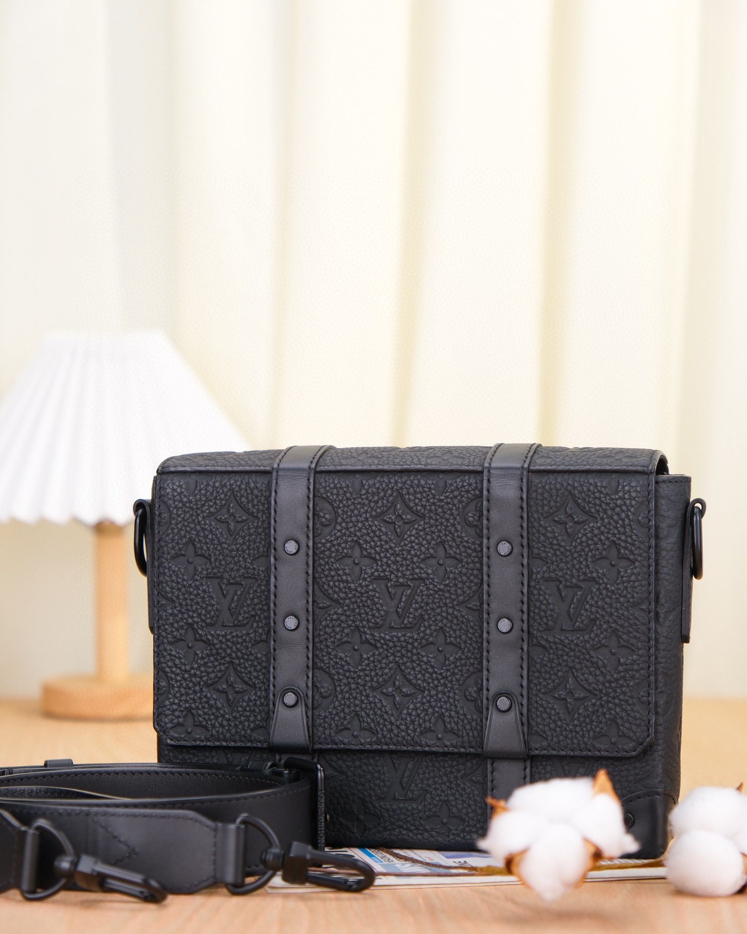 99新 DIOR/迪奥 嘉壹/99新(5594)LV Trunk黑色压纹牛皮单肩斜挎包