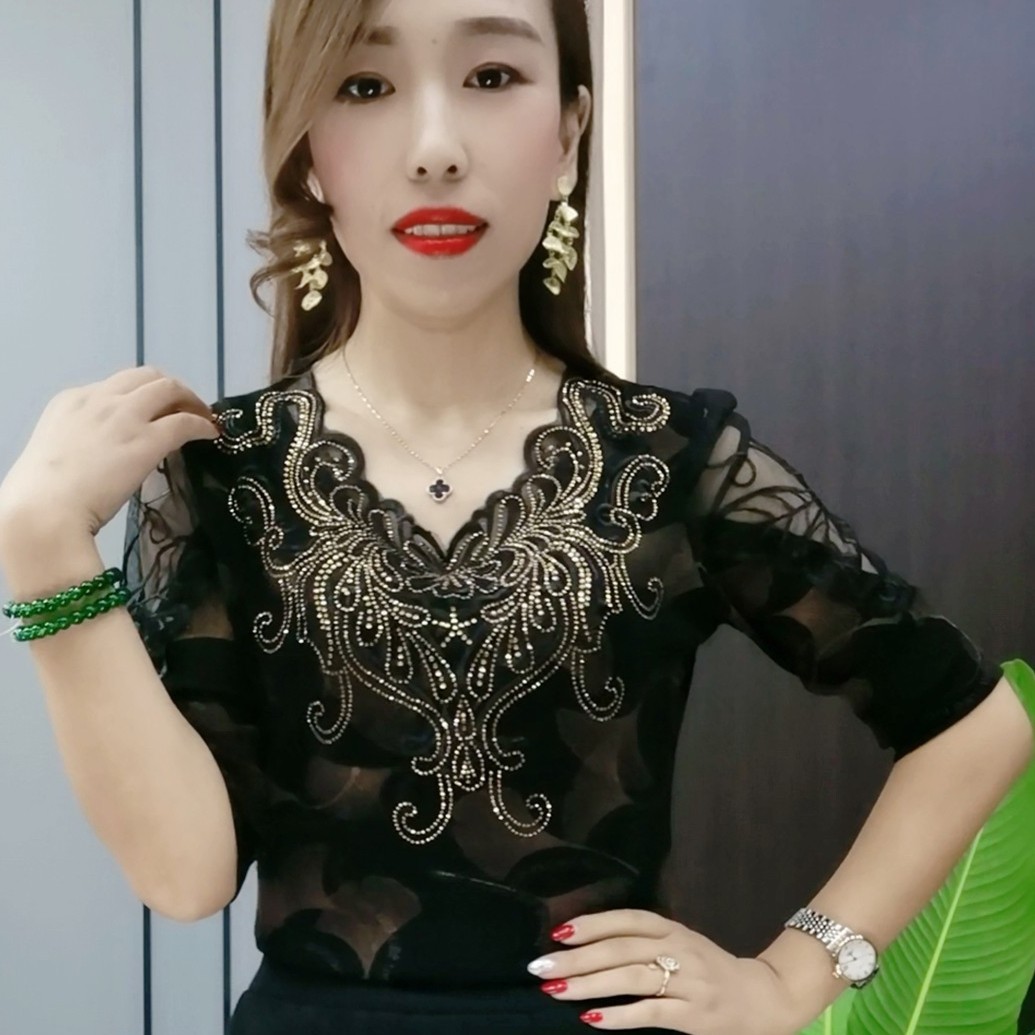 新款洋气中袖百搭显瘦气质小衫