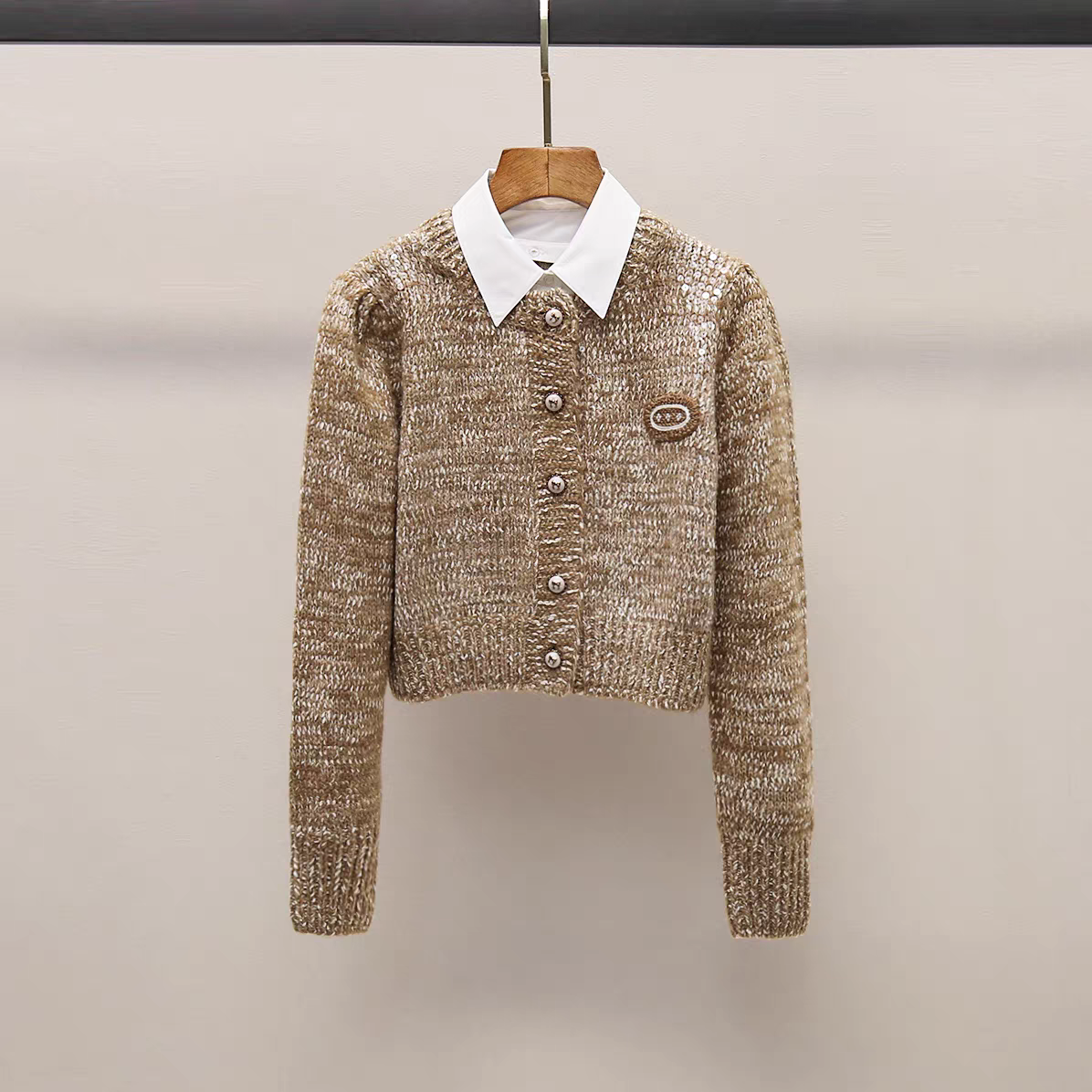 轻奢高端女装美拉德风亮片翻领假两件截短长袖软糯针织LA9517