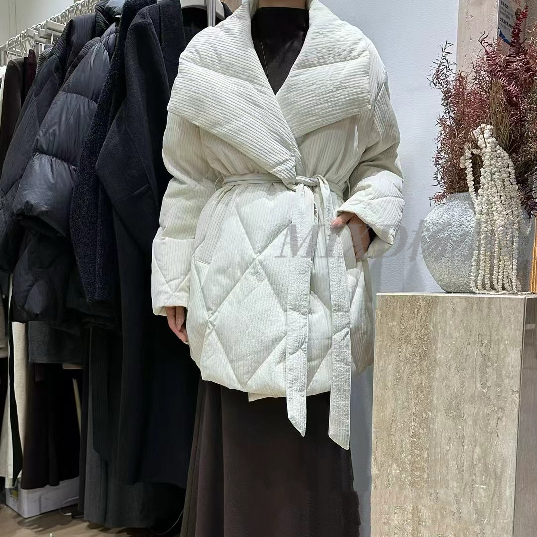 【MIXD杨小姐定制】2025冬款大翻领高级肌理感白鸭绒气质收腰羽绒服