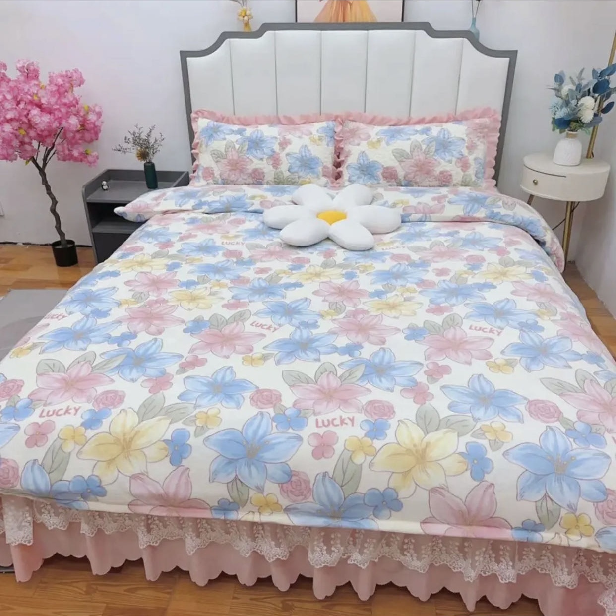 《秋冬新款四件套》秋冬新款牛奶绒蕾丝花边床盖款四件套H