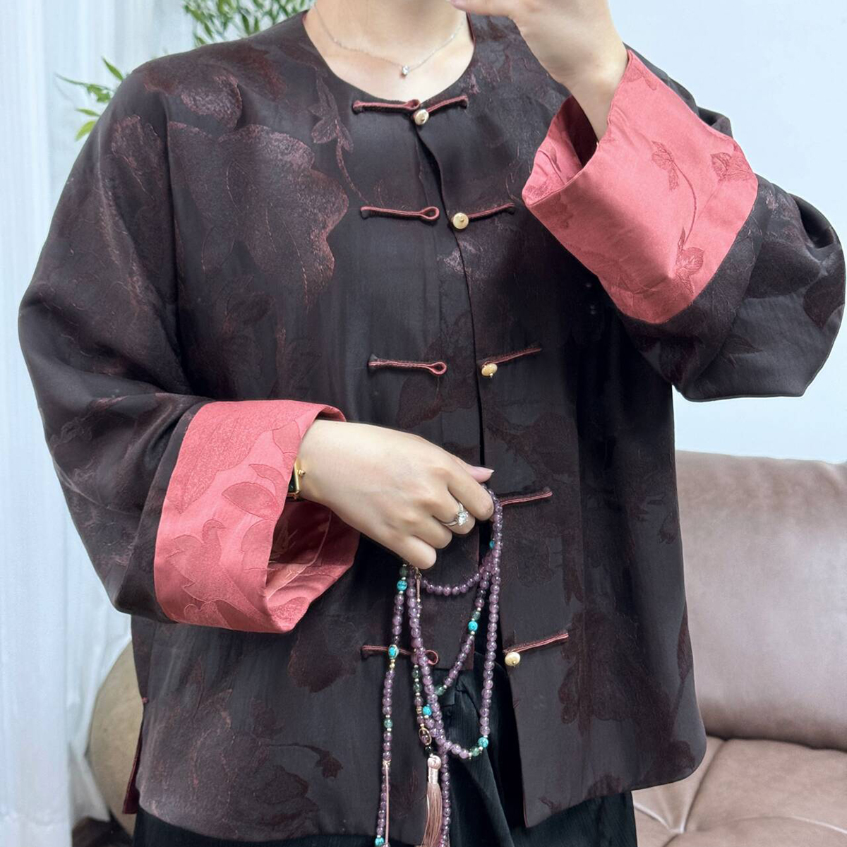 重缎提花透彩香云纱110门幅40姆米左右 桑蚕丝 外套服装面料布料