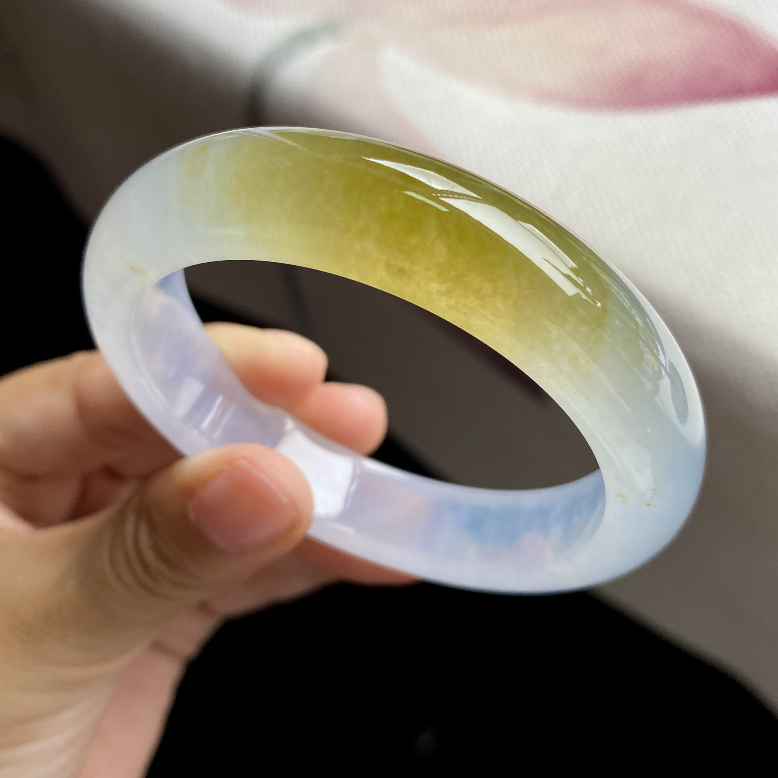 缅甸天然A货翡翠手镯53.8黄翡正圈