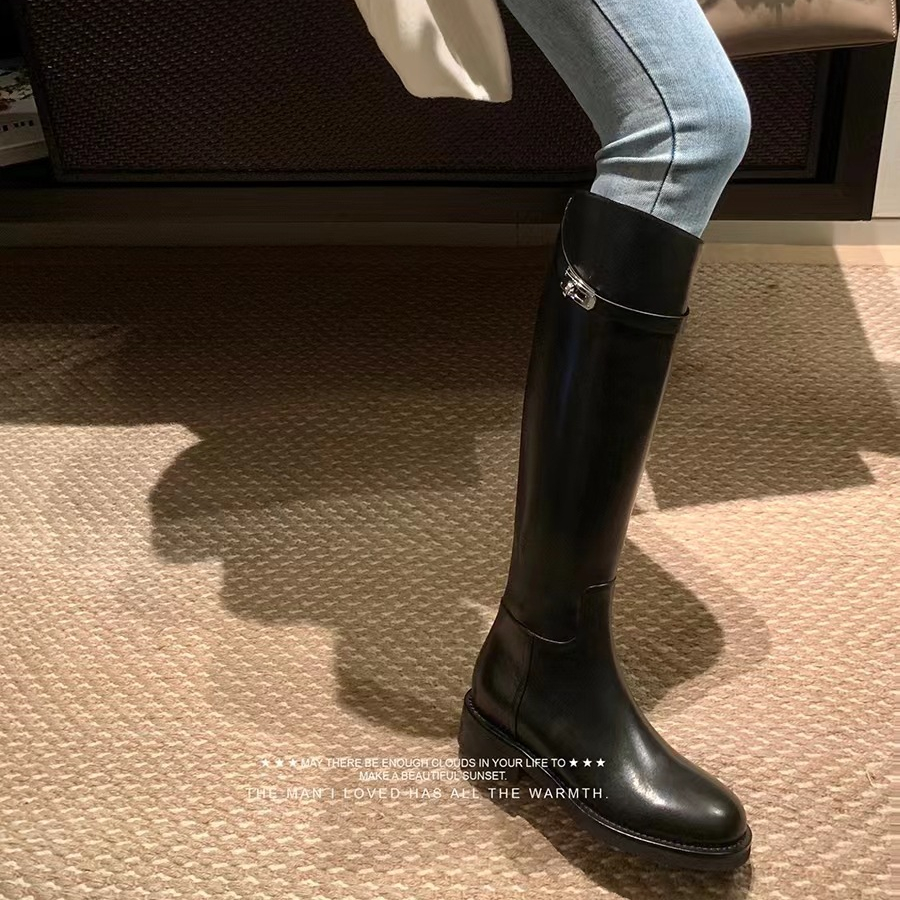 百丽纯爱真皮骑士女靴2023秋冬新款钻扣粗跟百搭时尚厚底显瘦中高