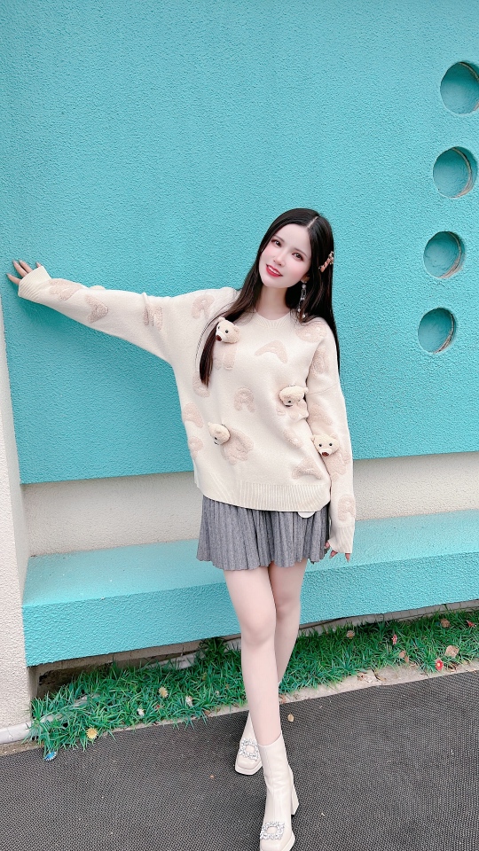 可爱小熊毛衣女秋冬新款宽松洋气针织衫套头上衣