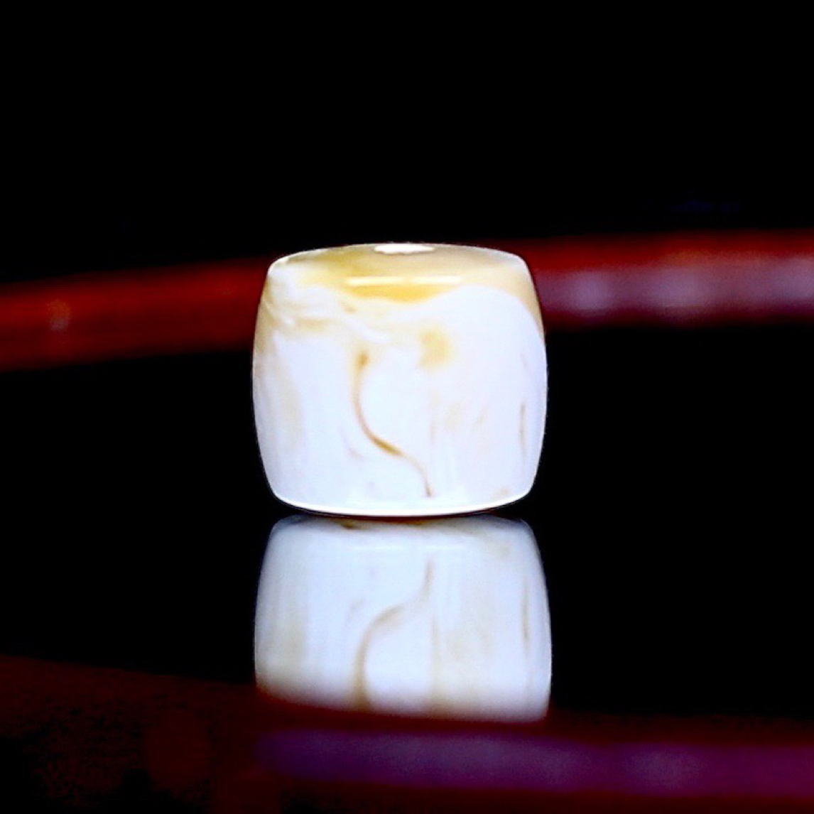 10.3mm俄料精工直切单珠，完美品相，色彩好，大孔道（多样性发其一）