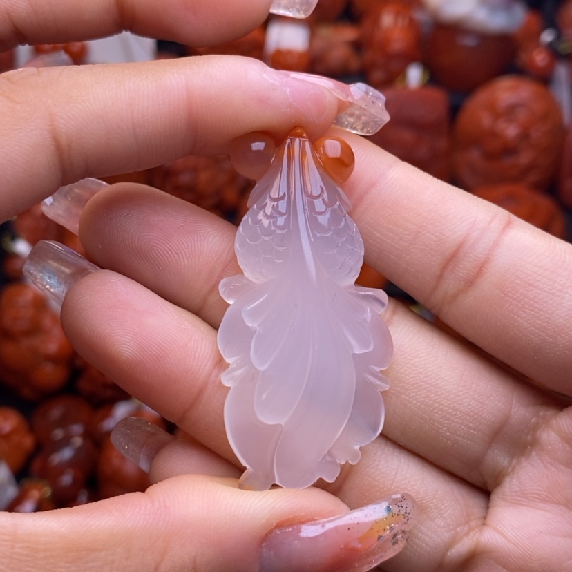 【闪购商品】南红玛瑙荔枝冻金鱼未镶嵌