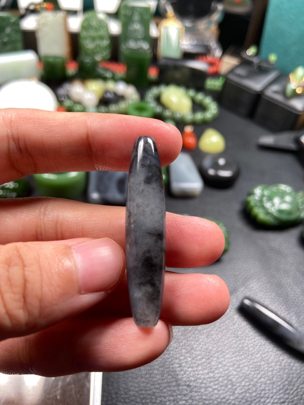 和田玉新疆料青花勒子