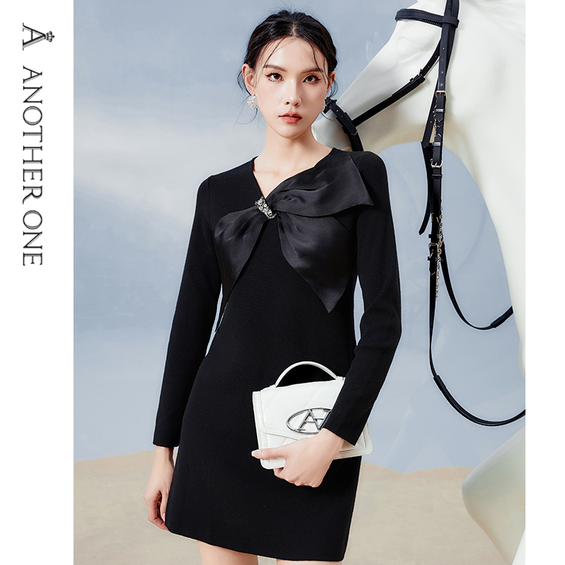 ANOTHERONE【商场同款】蝴蝶结毛织连衣裙