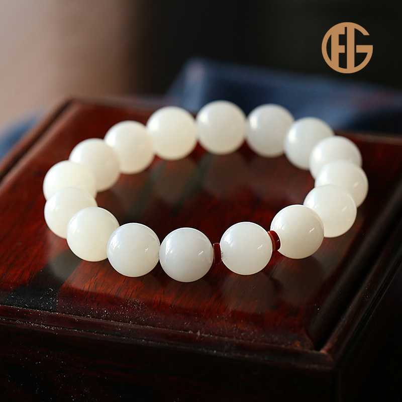 【鑫浩珠宝】新疆和田玉-高品 且末白玉卡12mm手串多样性发一条